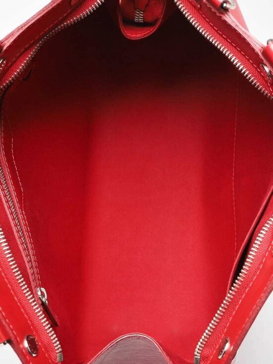 Louis Vuitton Brea Top Handle Bag MM Carmine Red Epi Leather  Louis Vuitton Carmine Epi Leather Brea MM Bag